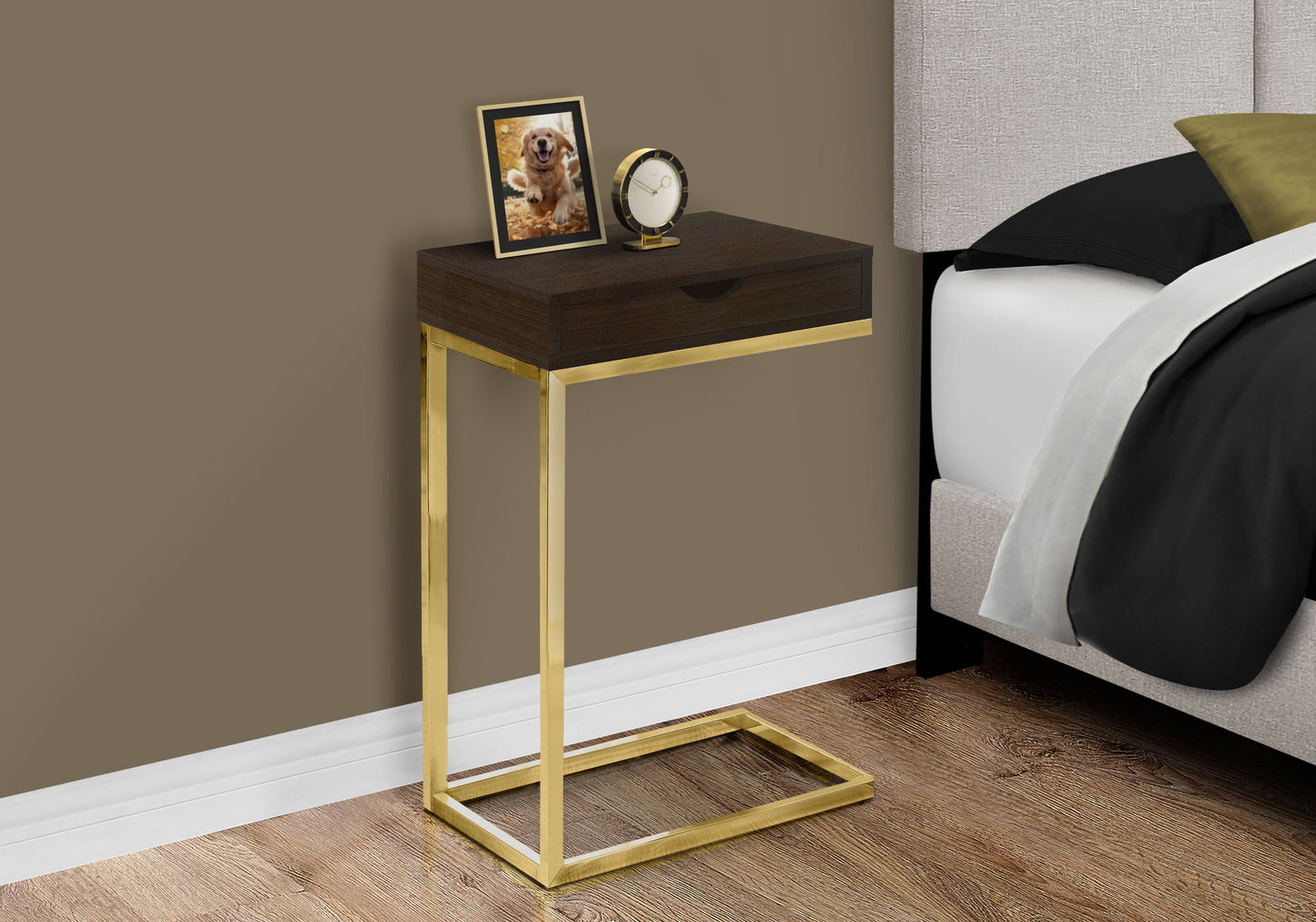 Accent Table, C - Shaped Contemporary & Modern Elegant Design